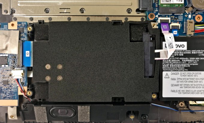 Bahía para disco SATA de 2,5 pulgadas en Lenovo V330