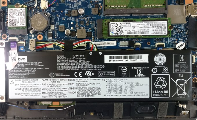 Batería interna de 30 Wh de Lenovo V330