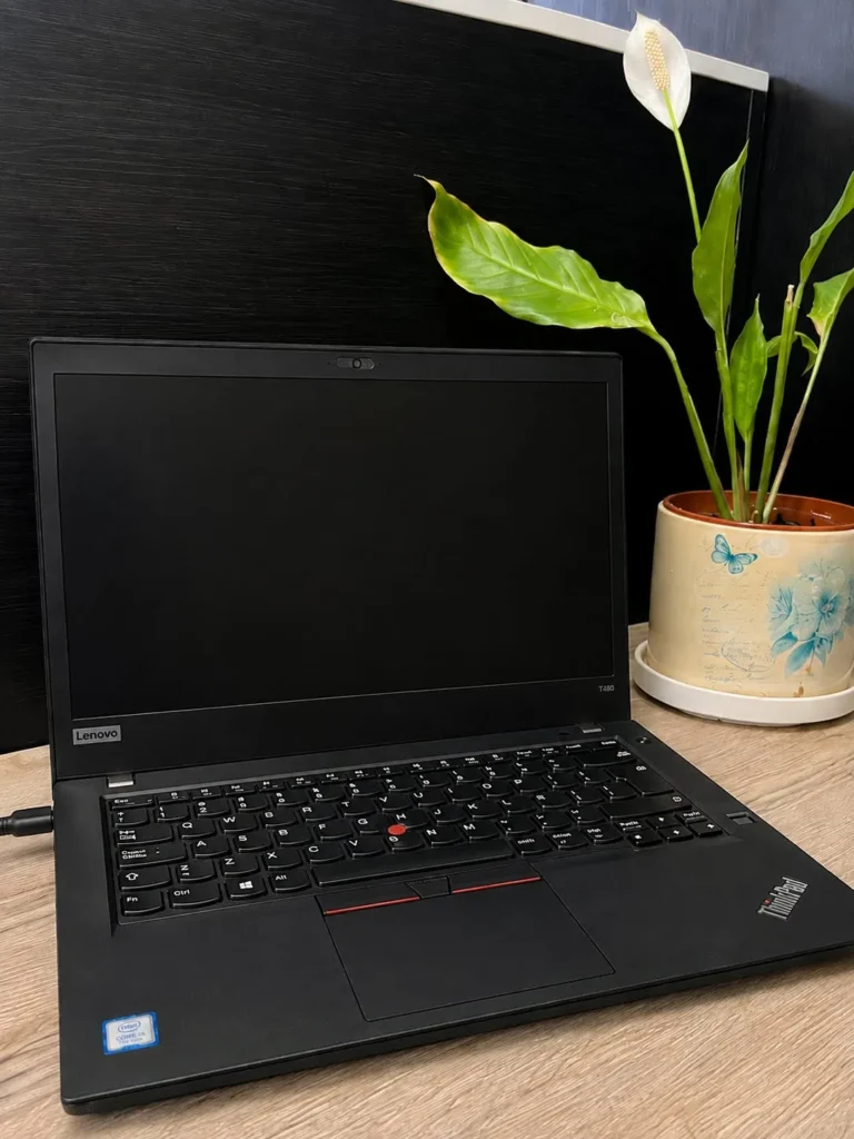 Lenovo ThinkPad T480 al ingresar sin encender